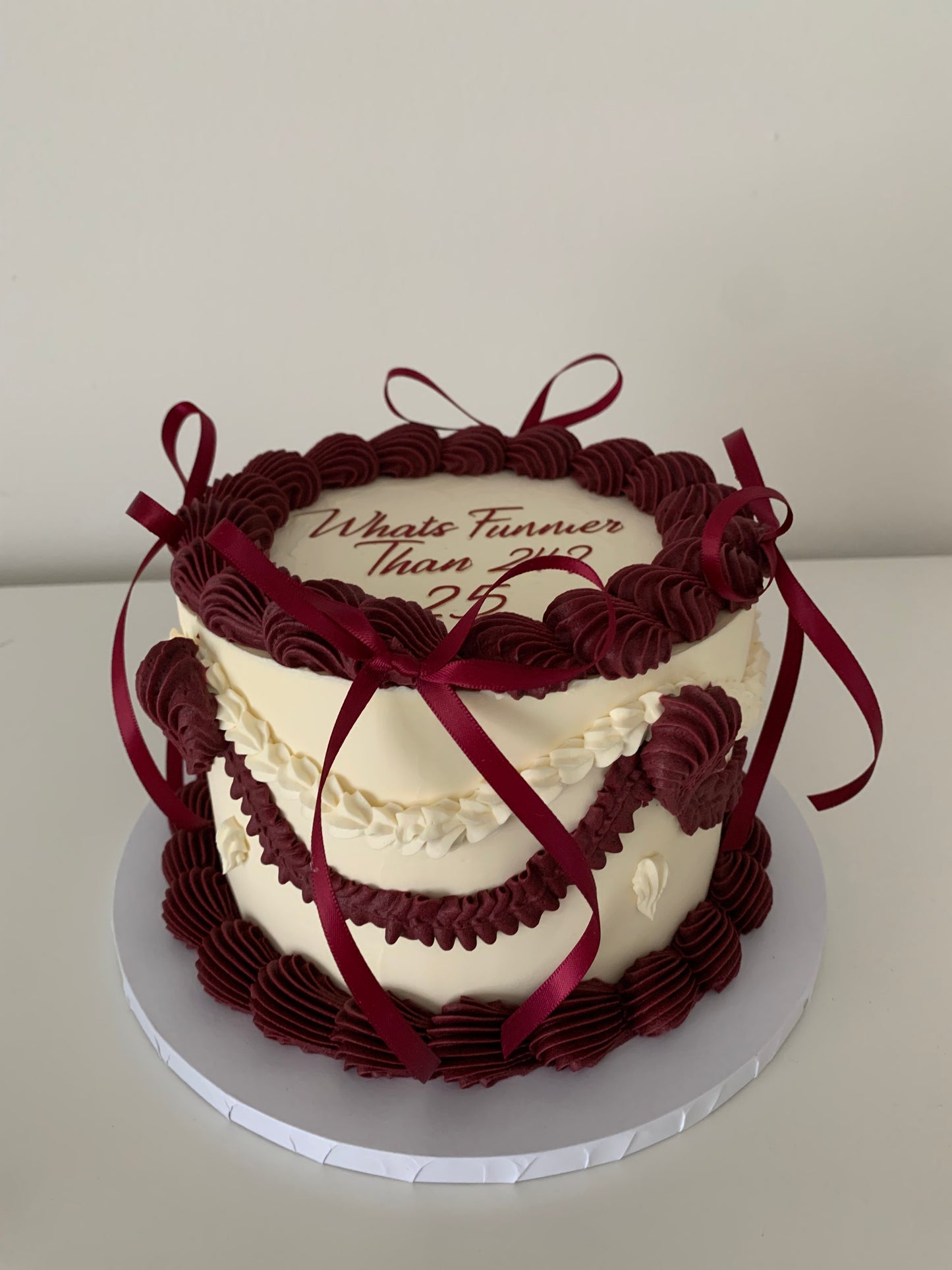 Vintage round Cake