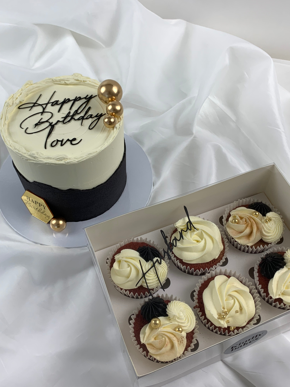 mini cakes
