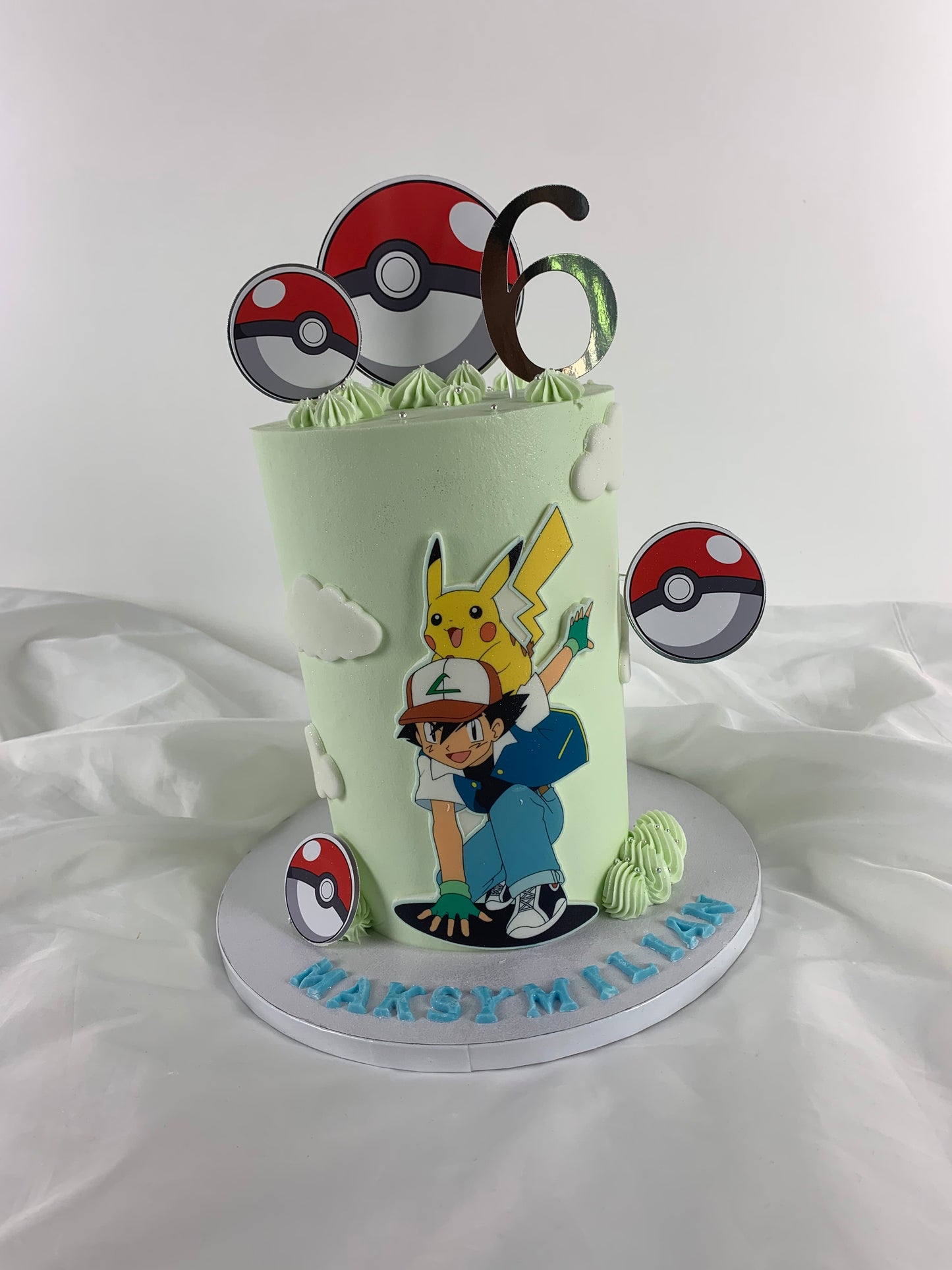 Pokemon cake