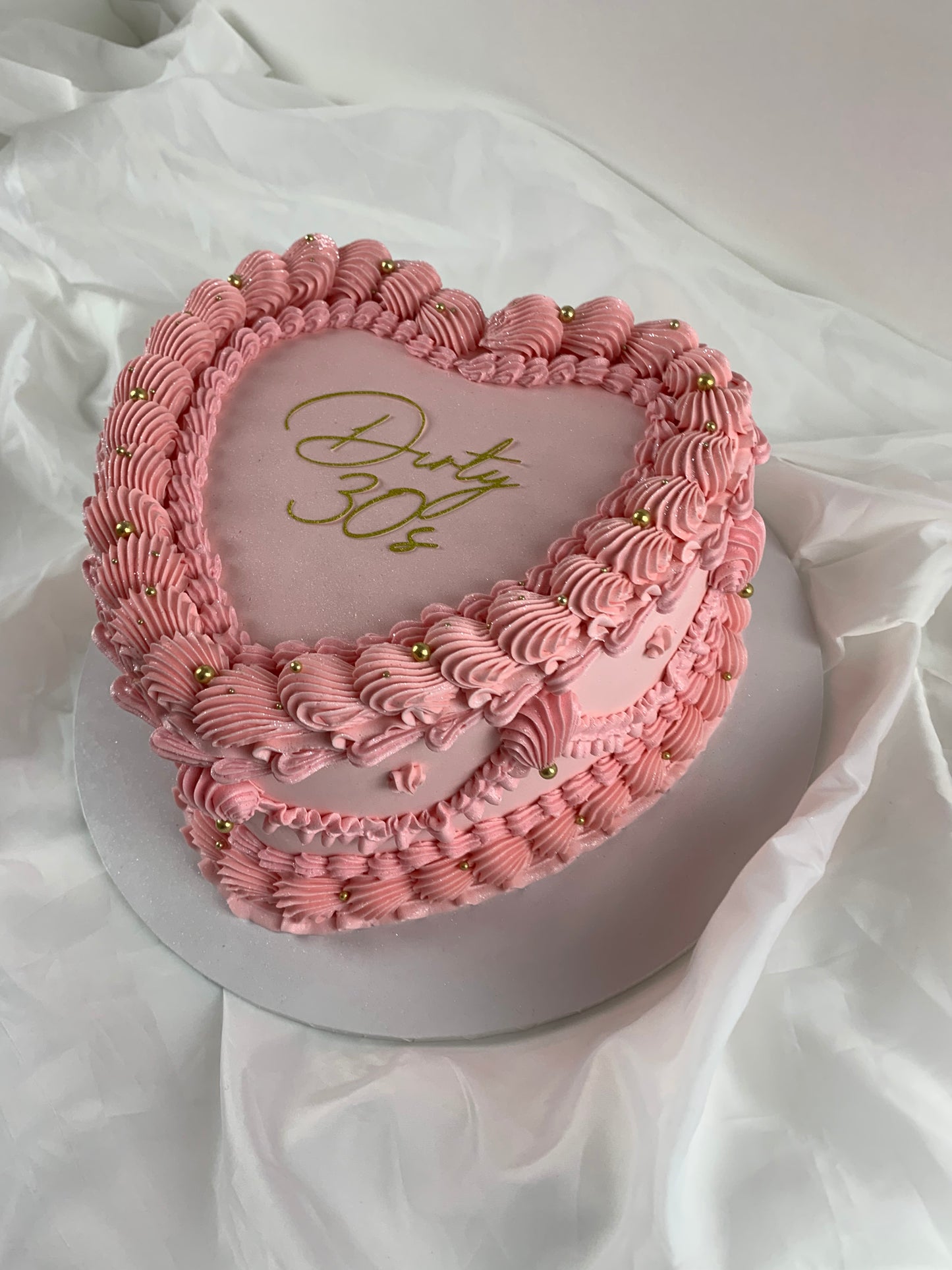 Design your own heart cake