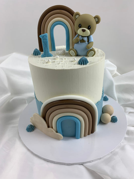 Bear and rainbow cake