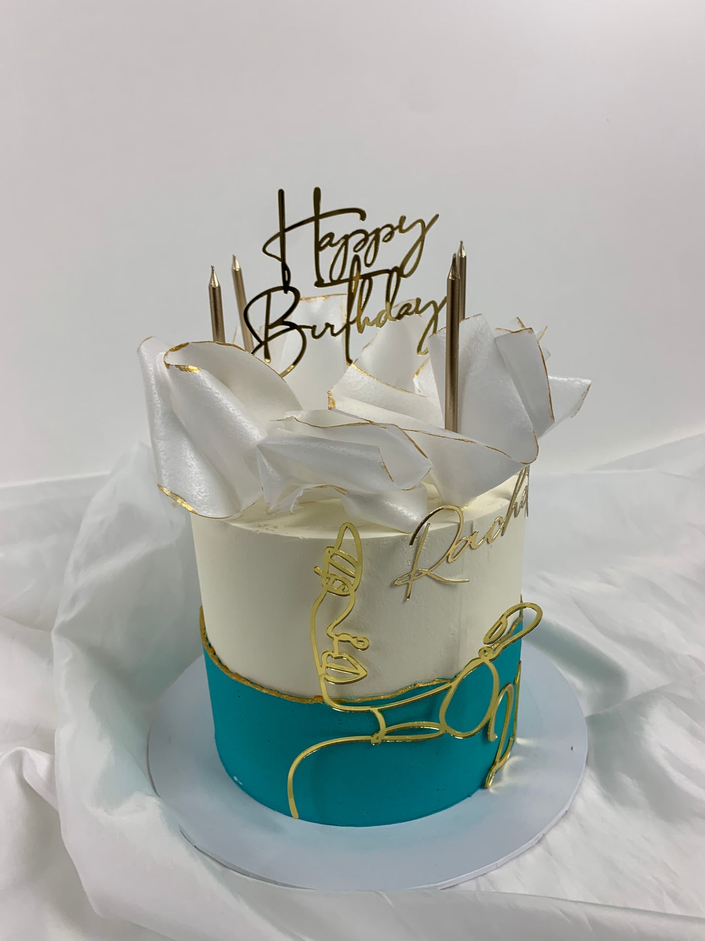 Mini cake with acrylic face deco